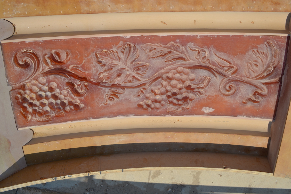 Grapevine Rubber Mold for Cast Stone Band Around the Building